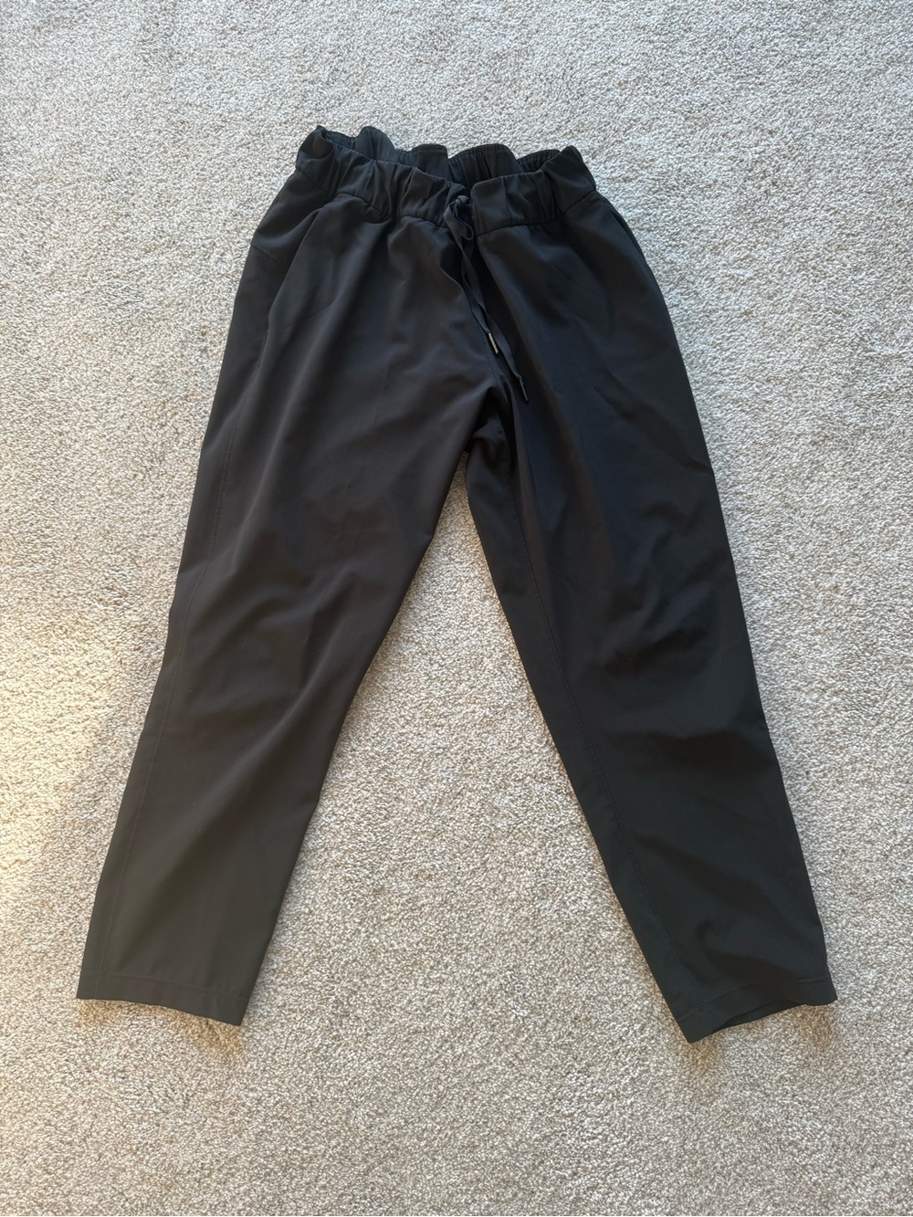 lululemon athletica Women's Black Elastic-Waist Joggers